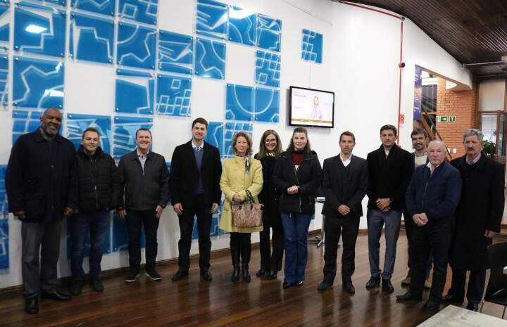 FOTO GRUPO DE TRABALHO PROJETO POLO RODOVIÁRIO DA SERRA 2022