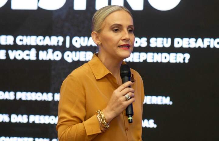  - Foto da Notcia PALESTRA DE FERNANDA TOCHETTO NA RA CIC, TRAZENDO EQUILBRIO EMOCIONAL PARA O SUCESSO NOS NEGCIOS